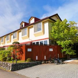 Hostel SAMURISE NORTH, hotel u gradu Fudžikavagučiko
