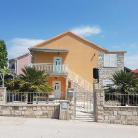 Apartments Alma, hotel in Orebić