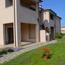 Guest Rooms Affittacamere, hotel in San Teodoro