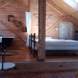 Au cœur de saint Agrève -Séjour Chez l'habitant, hotell i Saint-Agrève