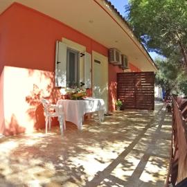 Reginas Studios, hotel v destinaci Athéras