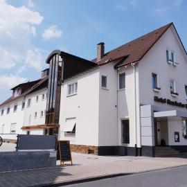 Hotel Hessischer Hof, hotel v destinácii Melsungen