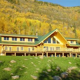 Williston Lake Resort, hotell sihtkohas Hudson Hope
