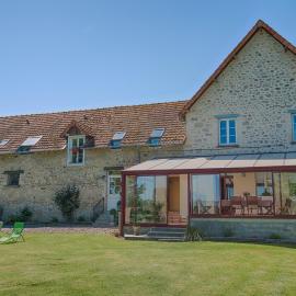 Au Jardin Fleuri, hotel a Vauxaillon