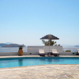 Patmos Paradise Hotel، فندق في Kámbos