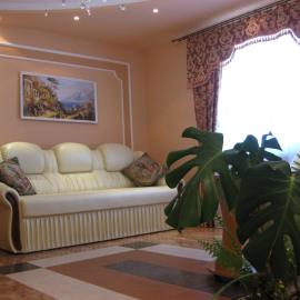 Готель Алекс, hotel v destinácii Lutsʼk