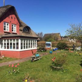 Hüs Sanskiin Ferienwohnung *Hopelfask*, hotel Süddorf városában