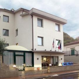 Hotel I' Fiorino, מלון במונטלופו פיורנטינו