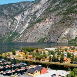 Lærdal Ferie- og Fritidspark, hotel di Lærdalsøyri
