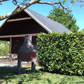 Chalet Domaine du Hulobiet、Fromelennesのホテル