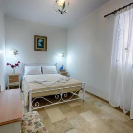 Feakia apartment 2, hotel in Agios Gordios