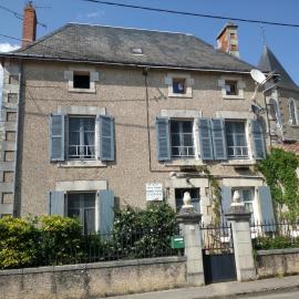 Le Petit Cochon chambre d` hotes โรงแรมในHaims