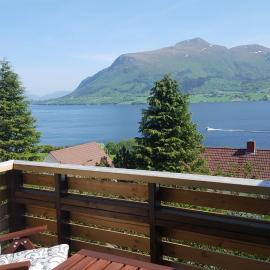 Viesnīca Holiday Home Kvernesfjorden pilsētā Averoy