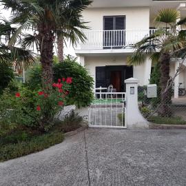 Beachfront Studio Palma, hotel in Umag