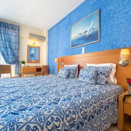 Avra Hotel, khách sạn ở Methana