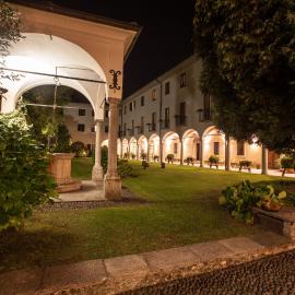 LVG Hotel Collection - Il Chiostro, hôtel à Verbania