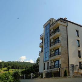 Garden Guest House, hotel in Sandanski