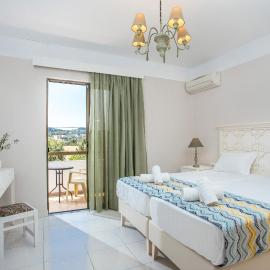 Voula Studios, hotel in Faliraki