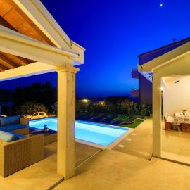 Villa Eni, hotel in Primošten