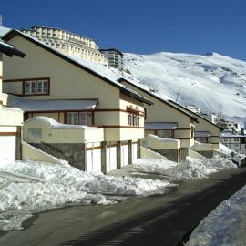Apartamentos Las Tuyas 3000, hotel a Sierra Nevada