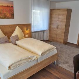 Gästehaus Aßlschwang, hotell sihtkohas Freystadt