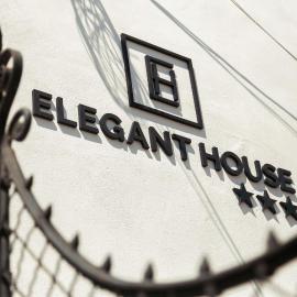 Elegant House، فندق في فاغاراش