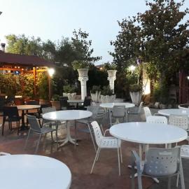 Guest House Le colline, hotel din Capena