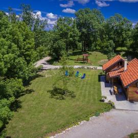 House Marijana, hotel in Rakovica