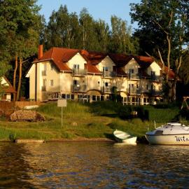 Biały Łabędź, hôtel à Kretowiny