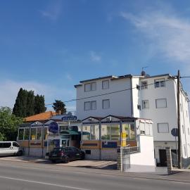Guesthouse Varnica, hotel din Kaštela