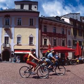 Bellinzona Piazza Collegiata, khách sạn ở Bellinzona