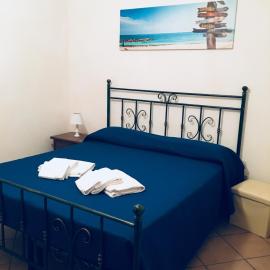 Favignana Holidays 3, hotel din Favignana