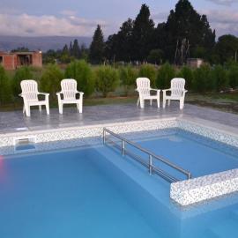 Aguas Mornas Cabañas, hotel i Mina Clavero