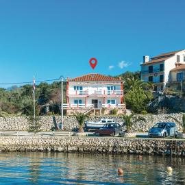Apartmani "PALMA", hotel em Lun