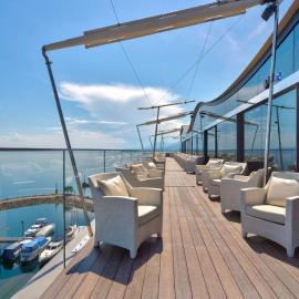 Hotel Beaulac、ヌーシャテルのホテル