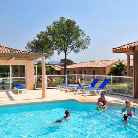 Résidence Goélia Le Village Azur, hotel in Puget-sur-Argens