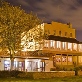 Royal Hotel, Bar & Grill, hotel u gradu Purfleet