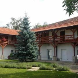 Green Club, hotel in Tursko