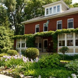 Au Virage B&B, hotel in Magog-Orford