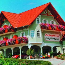 Hotel Garni Drei-Mäderl-Haus, hotel di Unterlamm