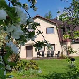Tähe Holiday Home