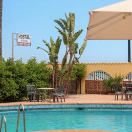 Hostal Esperanza, hotel Benajaraféban
