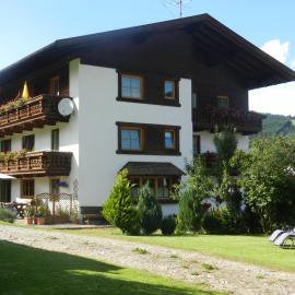 Haus Baumgartner, Hotel in Schattwald