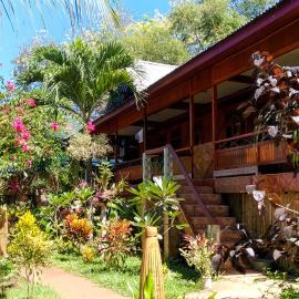 Panorama Backpackers, Hotel in Bunaken