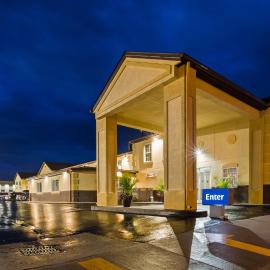 Best Western Elyria, hotel Elyriában