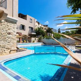 Philoxenia Apartments, хотел в Панормос Ретимно