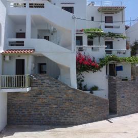 Meltemi, Hotel in Vourkarion