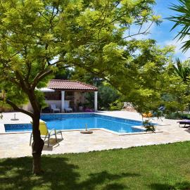 Apartments Villa Barbara, hotel sa Sumartin