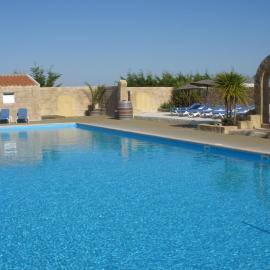 Camping Paradis Les Jonquilles, hotel in La Tranche-sur-Mer