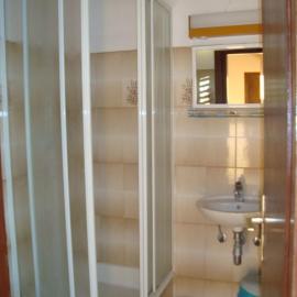 Guesthouse Familija Tariba, hotel u gradu 'Supetarska Draga'